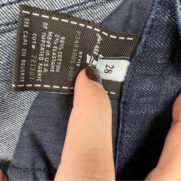 𝅺7FAM 7 For All Mankind Dark Wash Crop Dojo Jeans Sz 28 - Picture 4 of 7